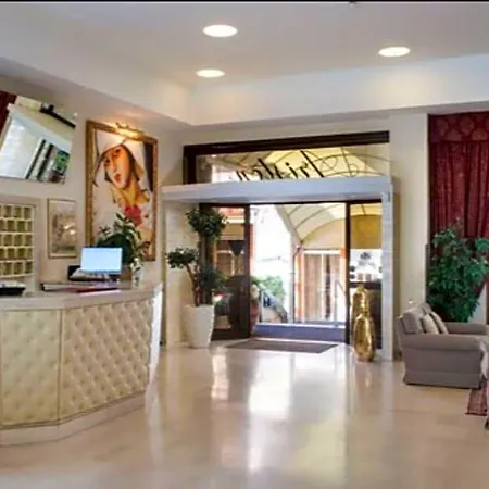 Hotel Ariston 4*